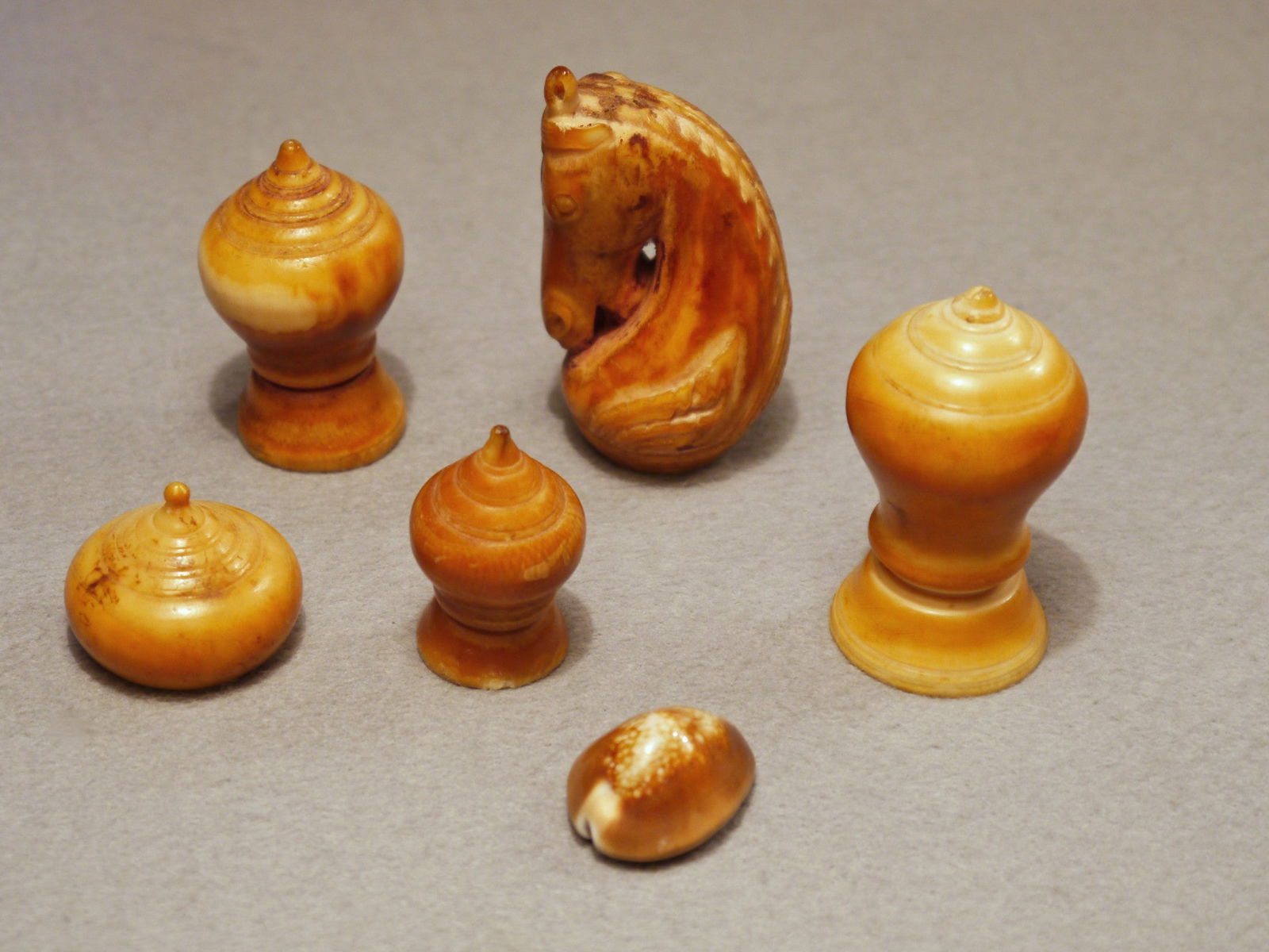 Cambodian Chess Set, 17th/18th century - Luke Honey | Antiques, Chess, Backgammon & Games