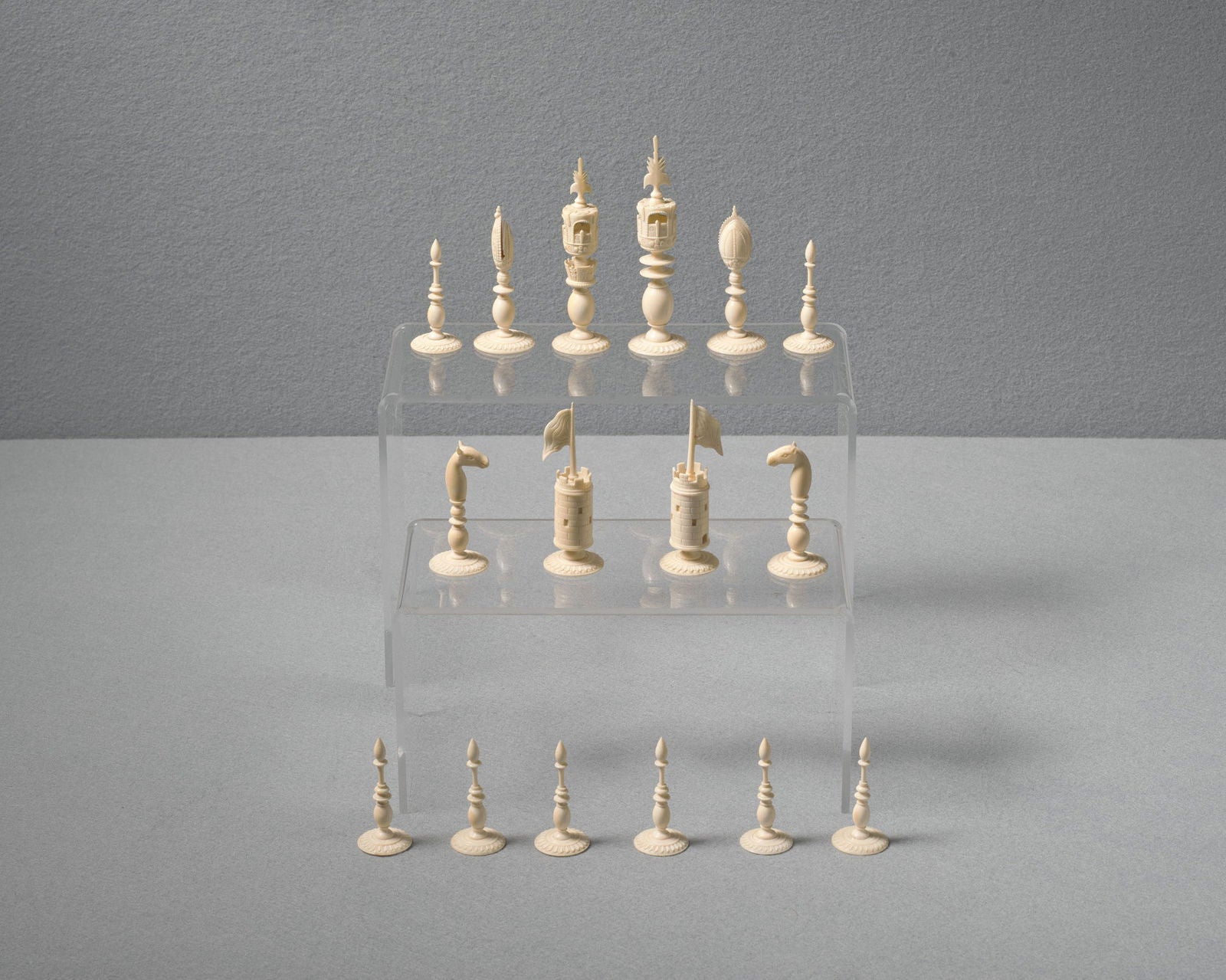 An Indian Ivory Chess Set, Delhi, circa 1840 - Luke Honey | Antiques, Chess, Backgammon & Games