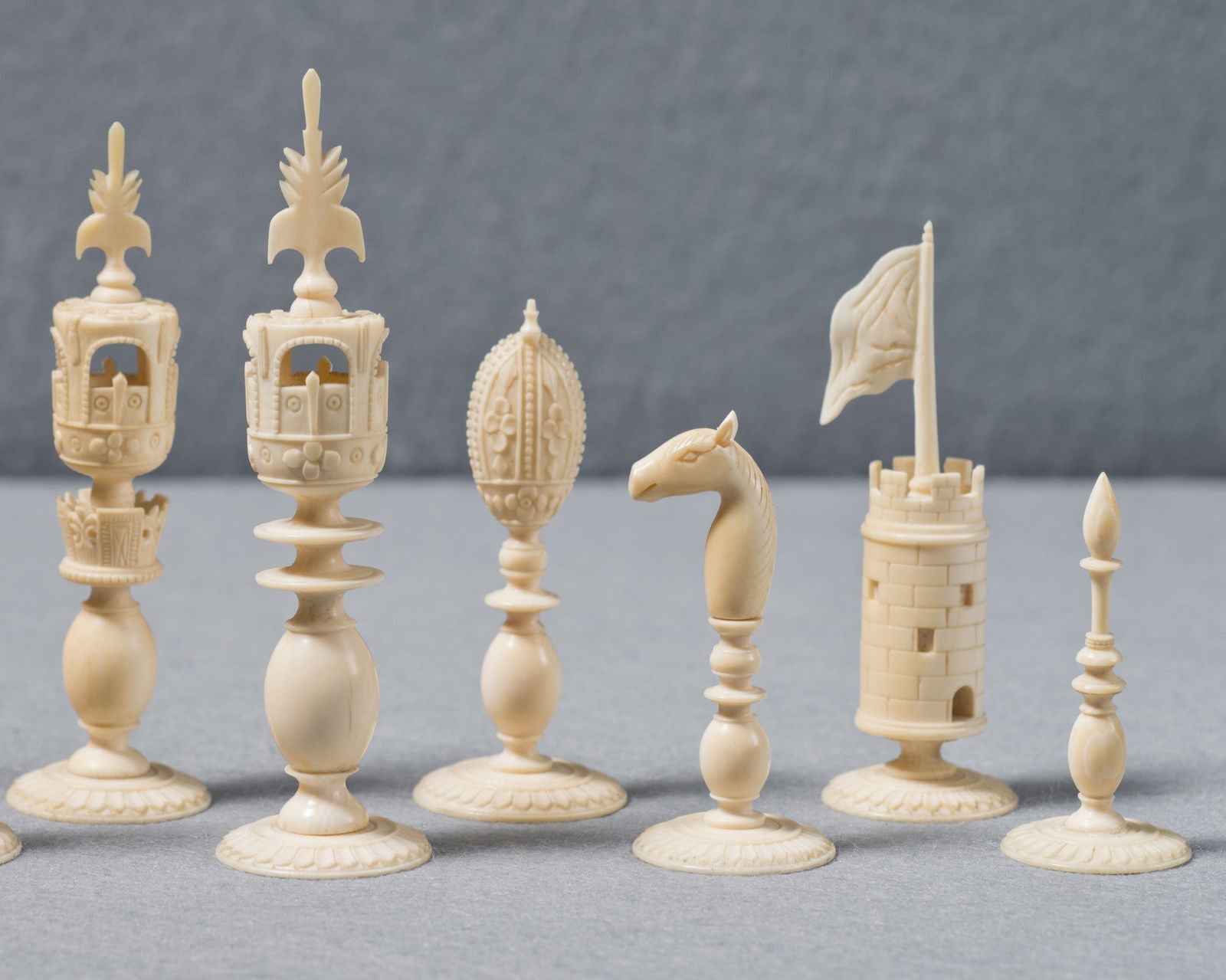 An Indian Ivory Chess Set, Delhi, circa 1840 - Luke Honey | Antiques, Chess, Backgammon & Games