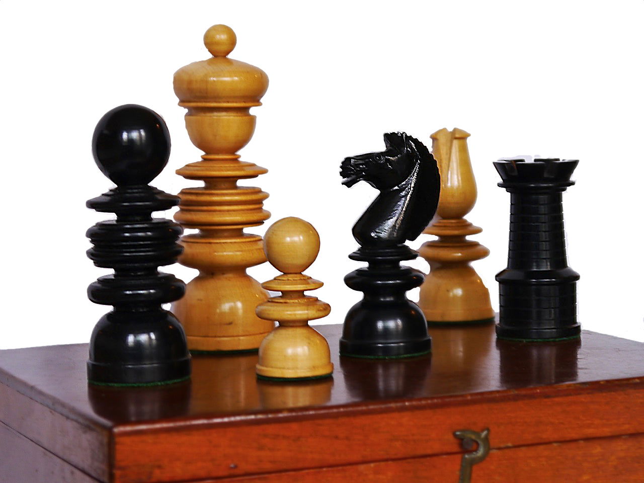 Antique “Old English” Chess Set - Luke Honey | Antiques, Chess, Backgammon & Games