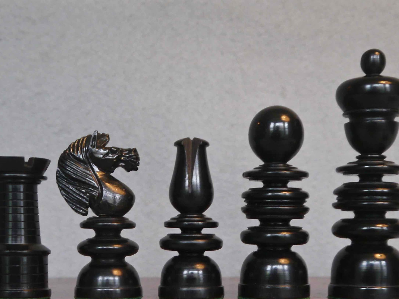 Antique “Old English” Chess Set - Luke Honey | Antiques, Chess, Backgammon & Games