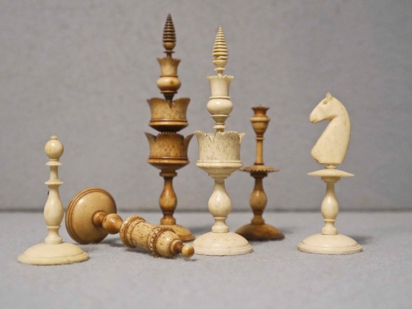 Biedermeier Bone Chess Set, circa 1830 - Luke Honey | Antiques, Chess, Backgammon & Games