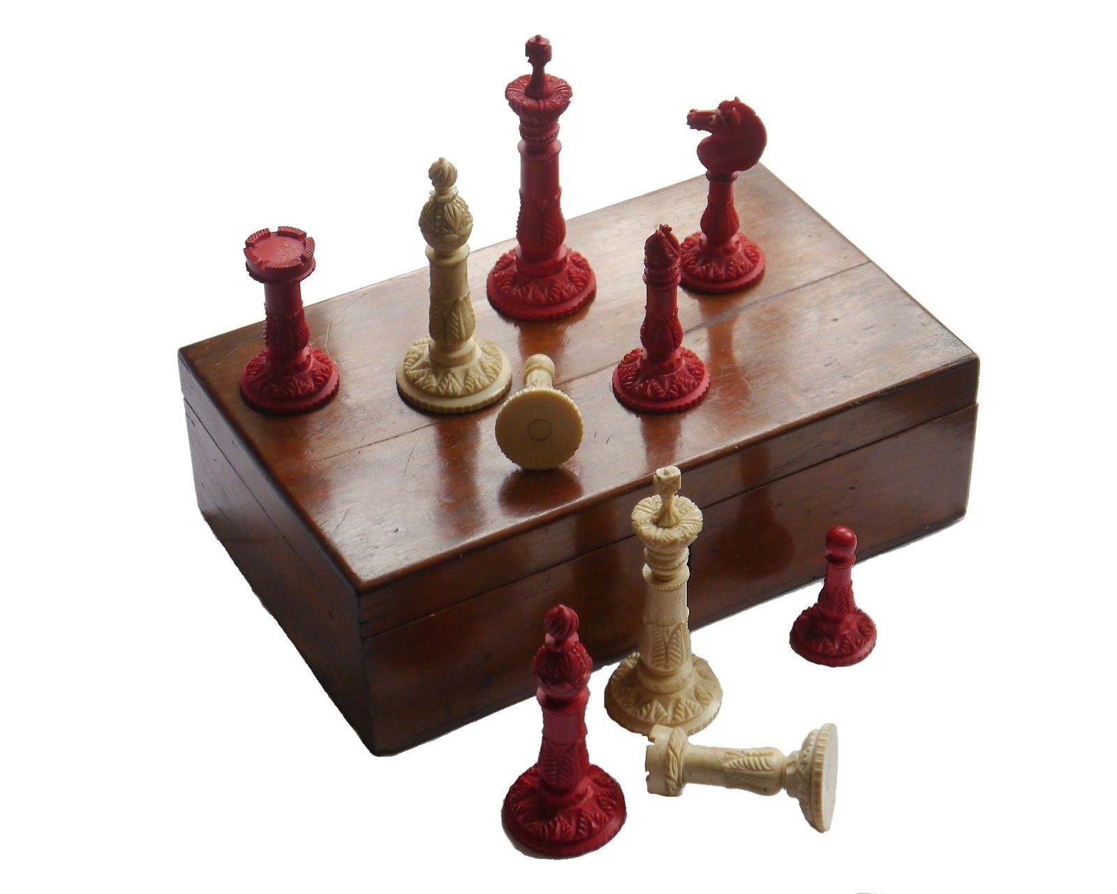 Edinburgh Upright Bone Chess Set, circa 1870 - Luke Honey | Antiques, Chess, Backgammon & Games