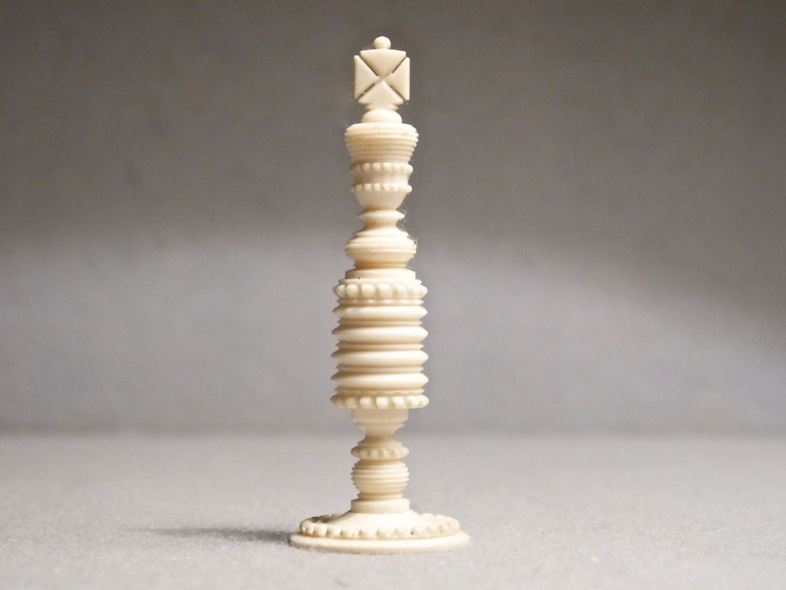 English Ivory Chess Set, 19th century - Luke Honey | Antiques, Chess, Backgammon & Games