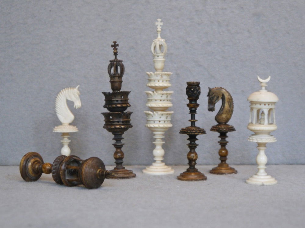 Fine “Selenus" Chess Set, circa 1810 - Luke Honey | Antiques, Chess, Backgammon & Games