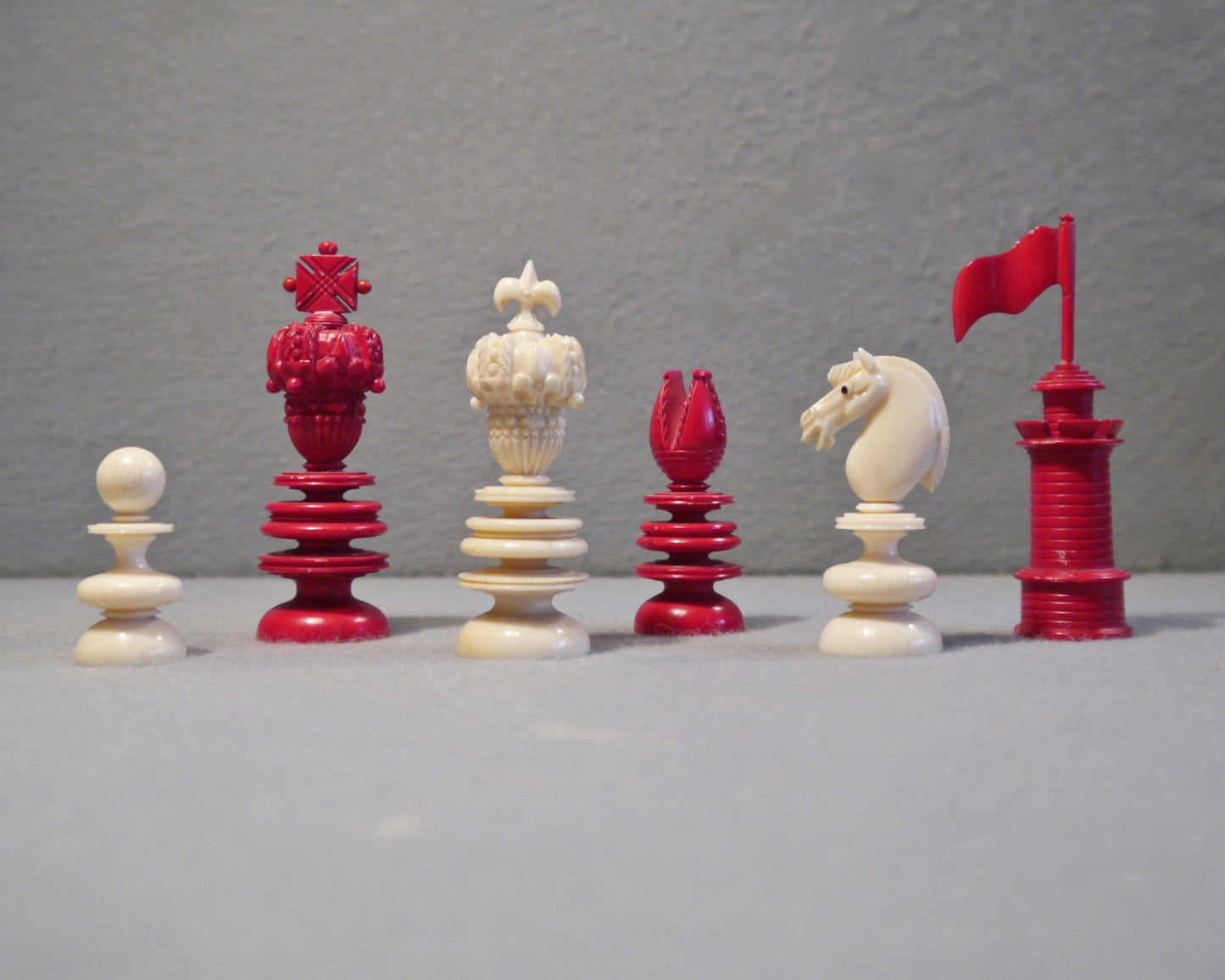 “Hastilow” Chess Set, circa 1850 - Luke Honey | Antiques, Chess, Backgammon & Games