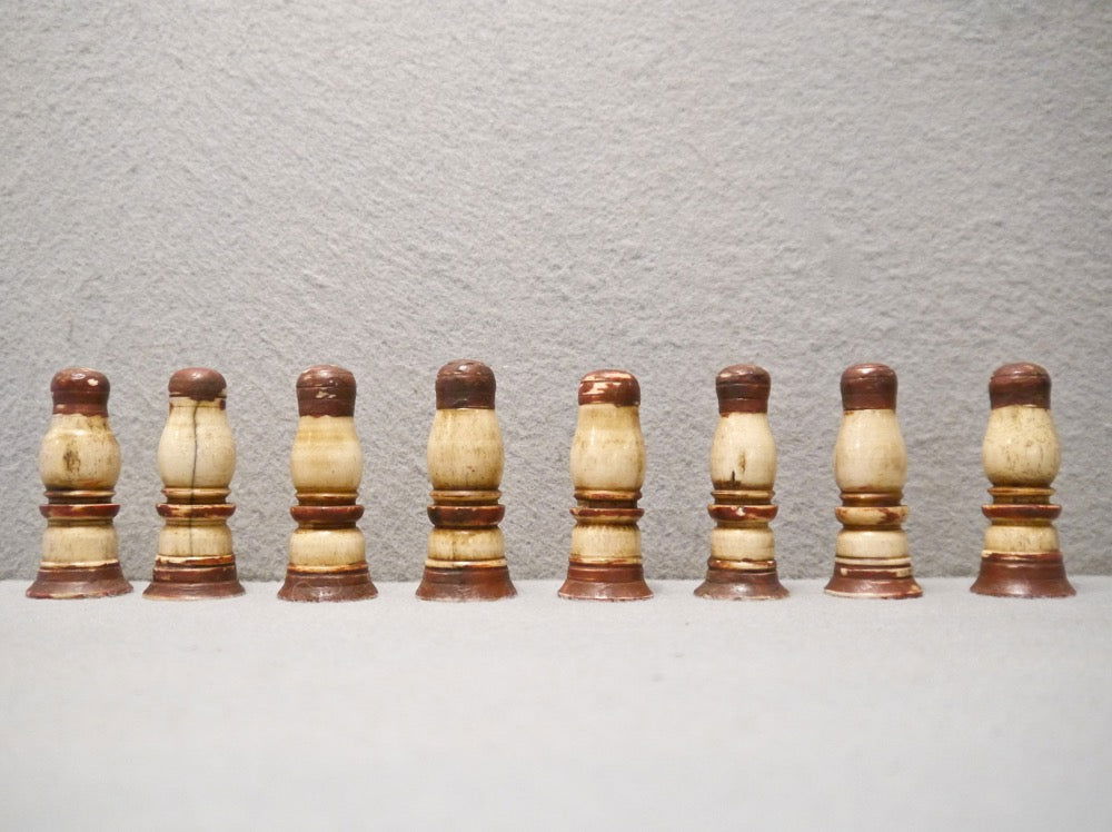 Interesting Indian Bone Chess Set, 19th century - Luke Honey | Antiques, Chess, Backgammon & Games