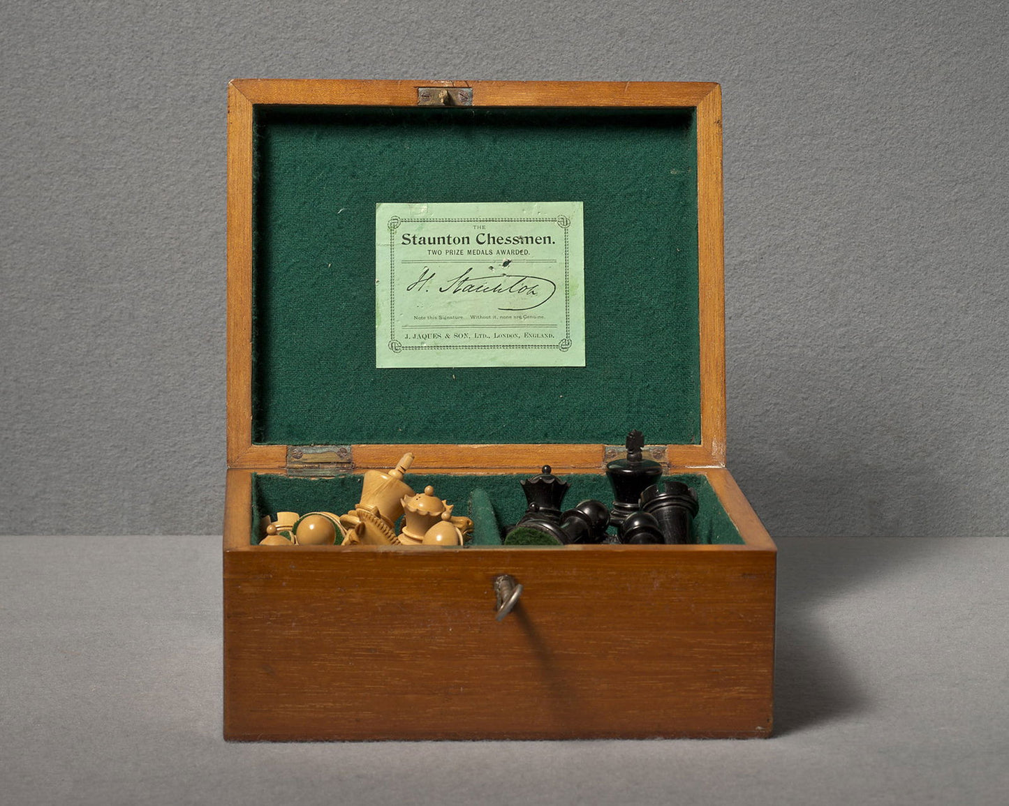 Jaques Staunton Chess Set, circa 1900-1910 - Luke Honey | Antiques, Chess, Backgammon & Games