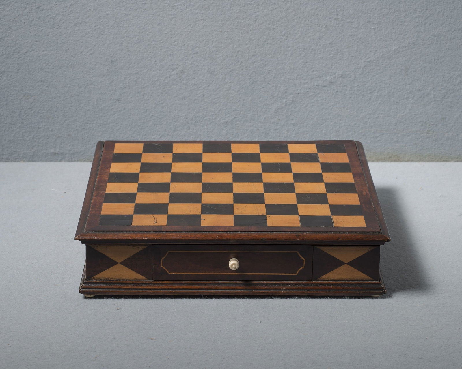 Mahogany & Ebony Chess Board, circa 1830 - Luke Honey | Antiques, Chess, Backgammon & Games