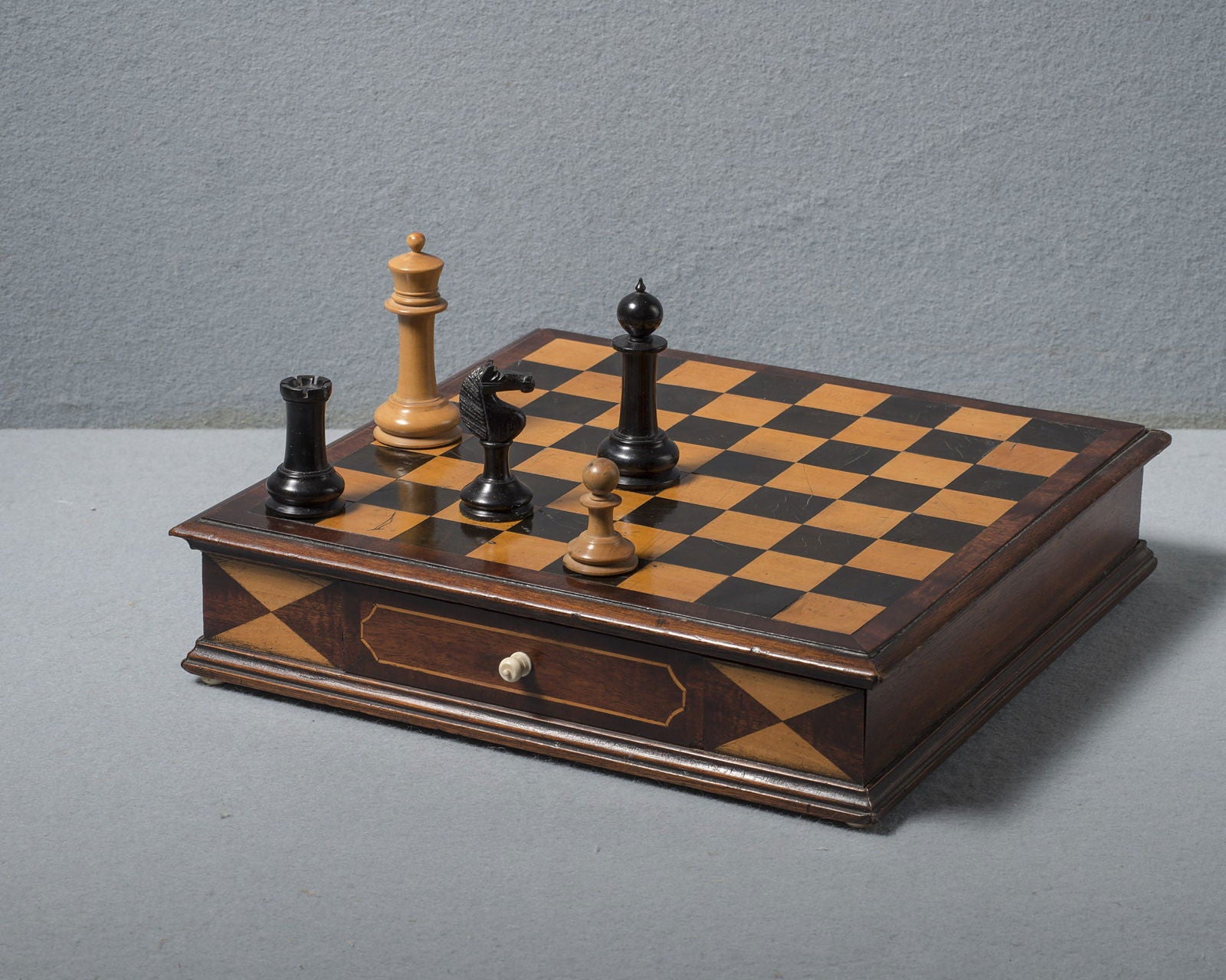 Mahogany & Ebony Chess Board, circa 1830 - Luke Honey | Antiques, Chess, Backgammon & Games