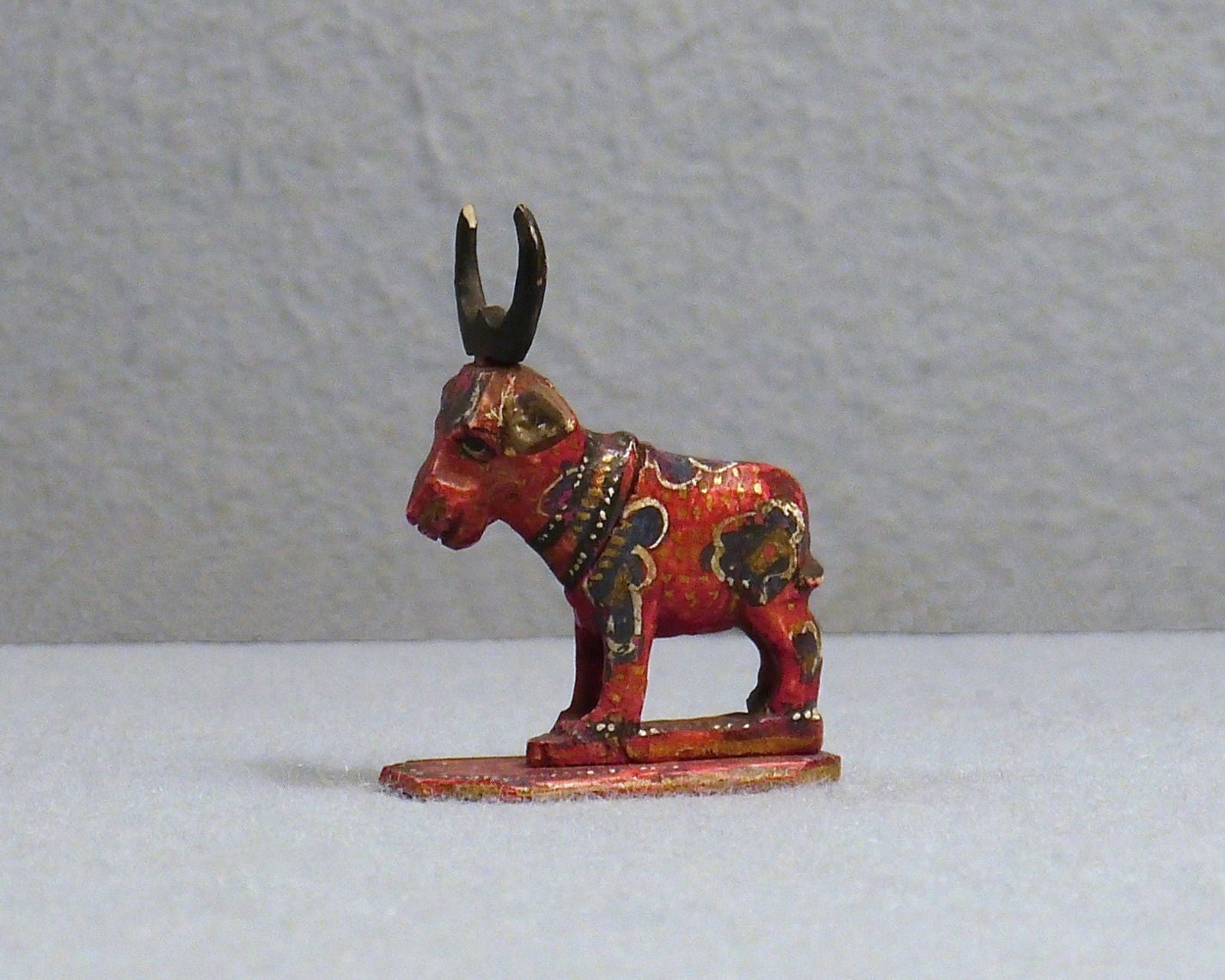 Rajasthan “Holy” Cow, circa 1850 - Luke Honey | Antiques, Chess, Backgammon & Games