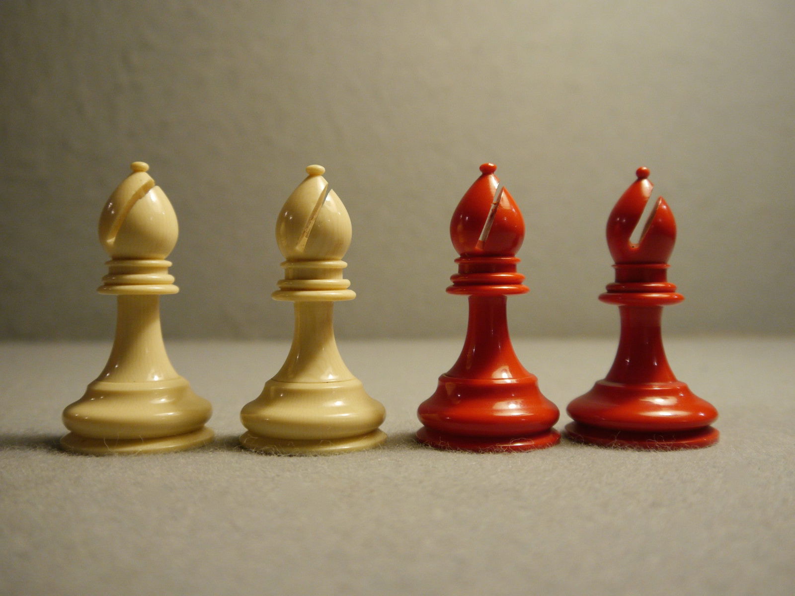 Rare British Chess Co. Ivorine Set, circa 1895 - Luke Honey | Antiques, Chess, Backgammon & Games