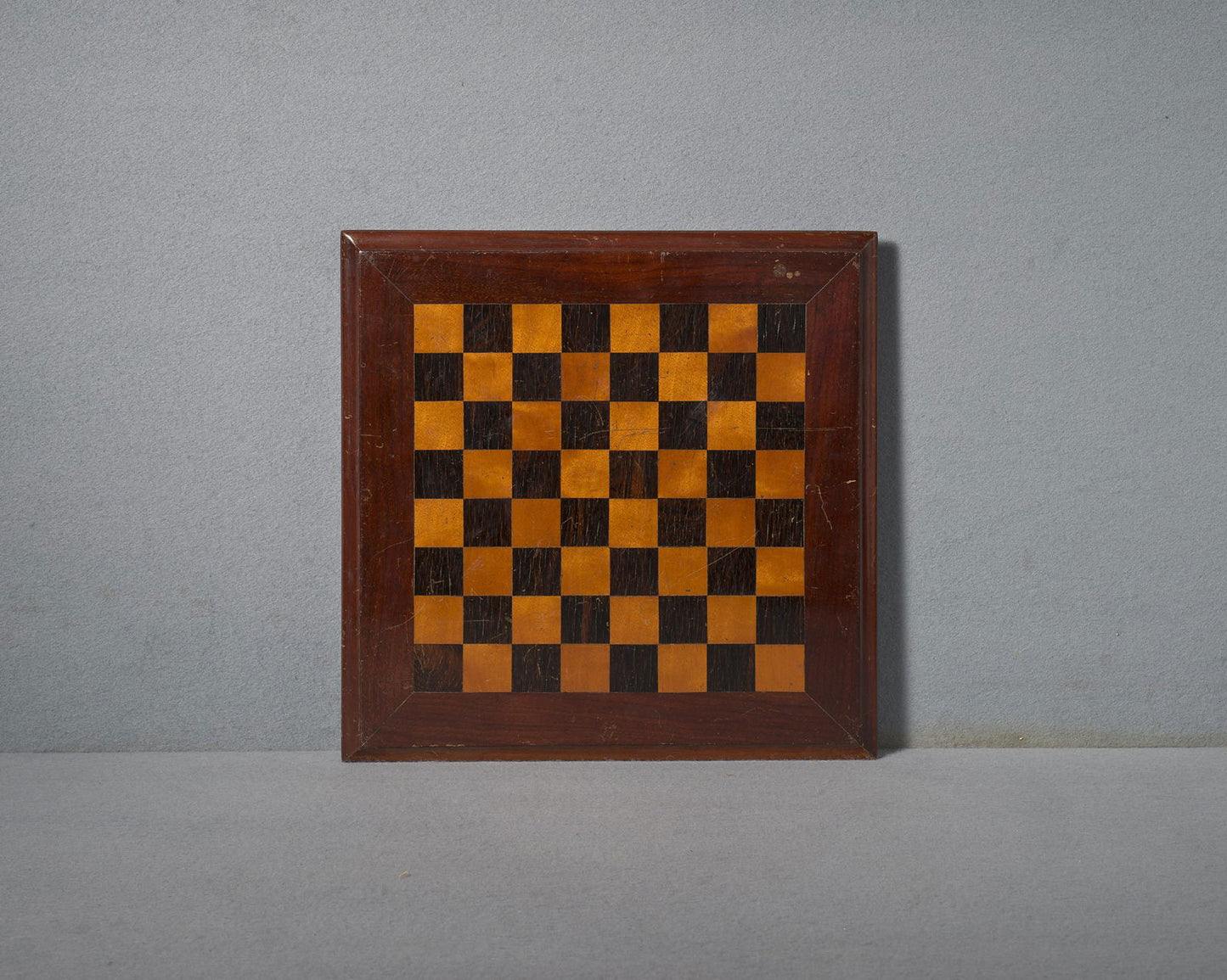 Small Mahogany & Satin-Birch Chess Board - Luke Honey | Antiques, Chess, Backgammon & Games