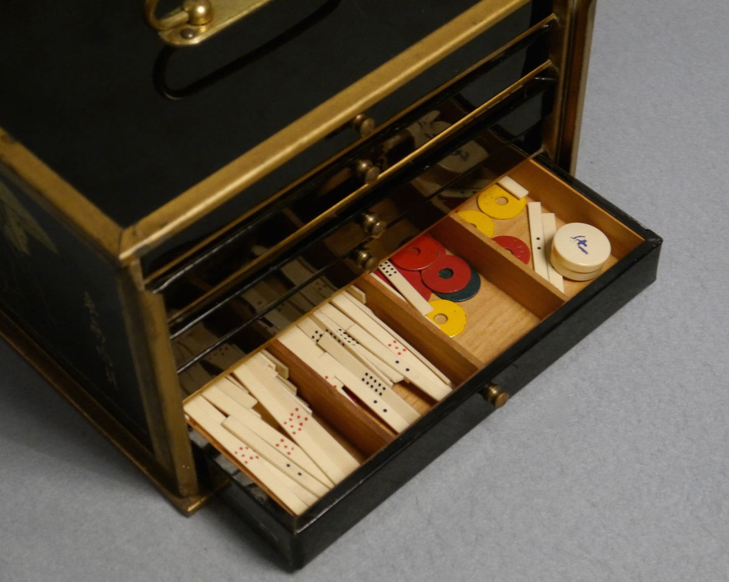 Stylish American Mah Jong Set, circa 1920 - Luke Honey | Antiques, Chess, Backgammon & Games