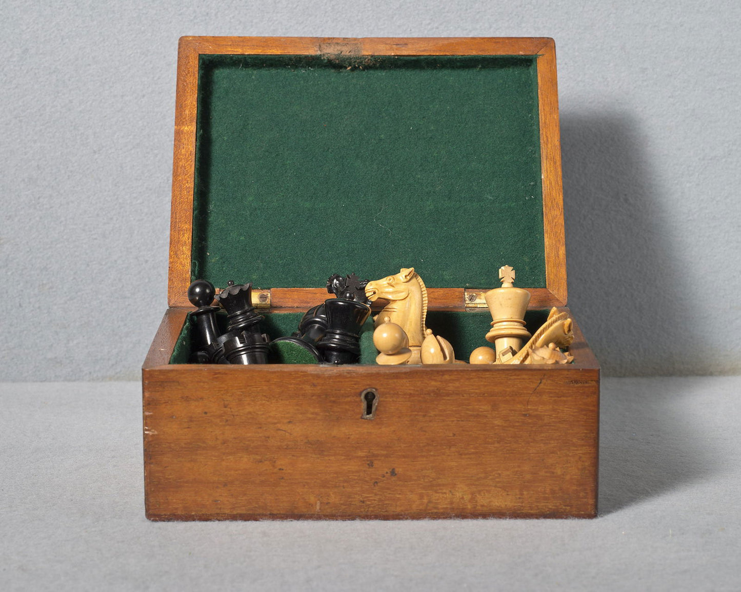 A Jaques Chess Set, early/mid 20th century - Luke Honey | Antiques, Chess, Backgammon & Games